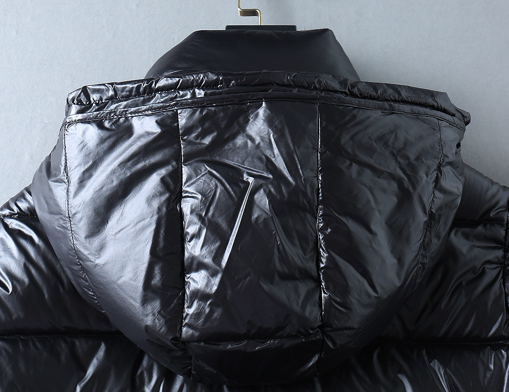 モンクレール「Moncler」Grenoble 2025秋冬ダウンジャケット