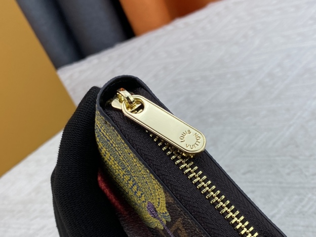 ルイ・ヴィトン「Louis Vuitton」コラボ ジッピー･ウォレット
