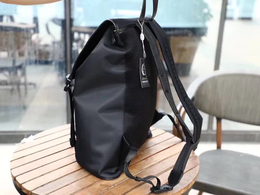 ヴェルサーチ「Versace」メデューサ バックパック