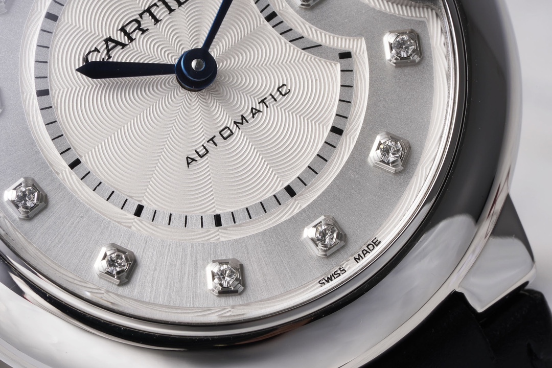 カルティエ「Cartier」バロン ブルー ドゥ 自動巻き腕時計 33mm