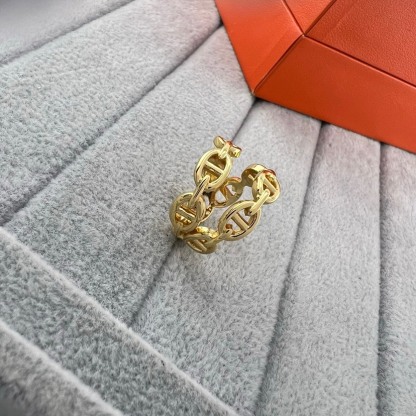 エルメス「Hermès」アイコニック＆クラシック リング コレクション