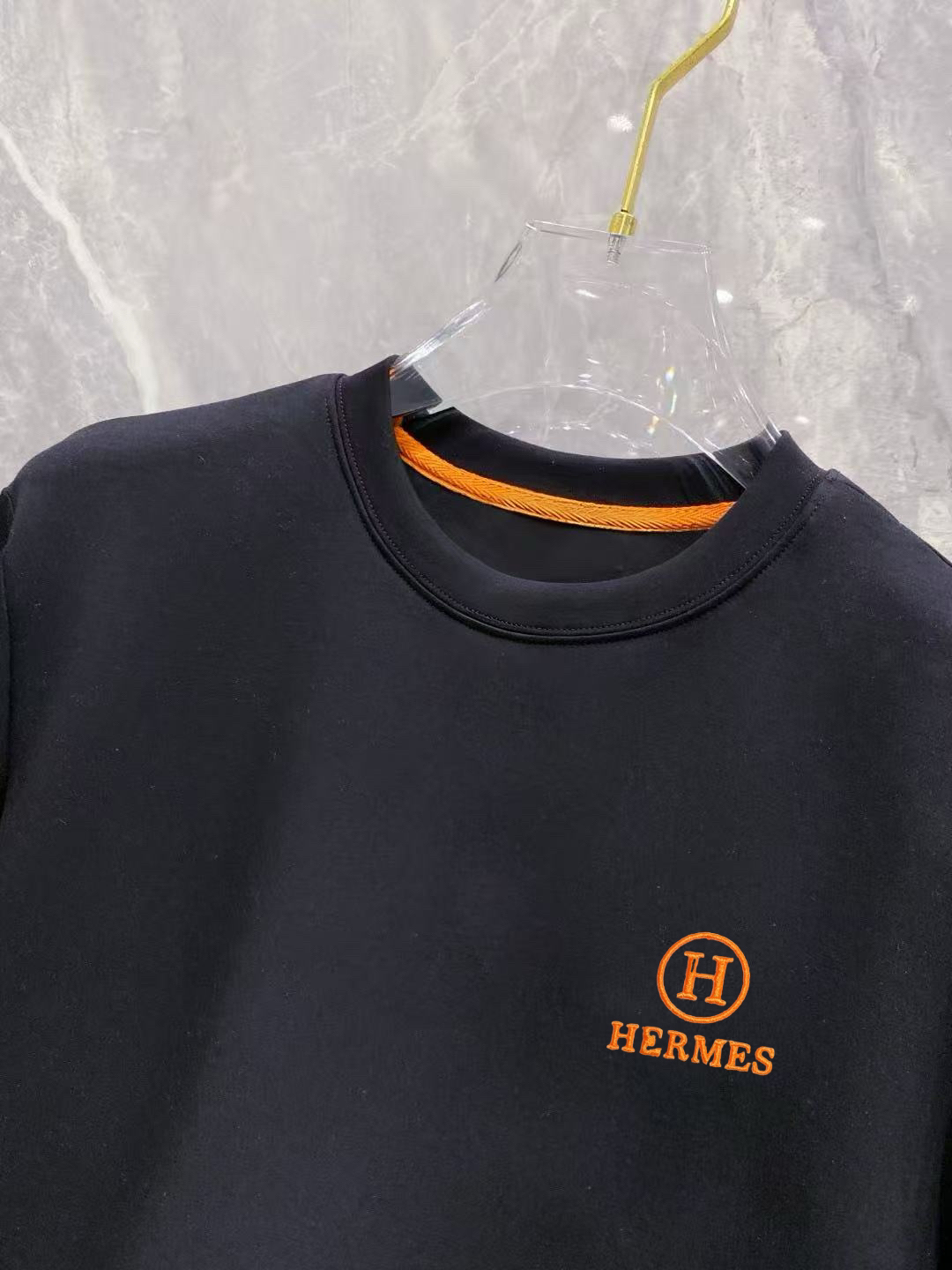 エルメス「Hermès」刺繍Tシャツ
