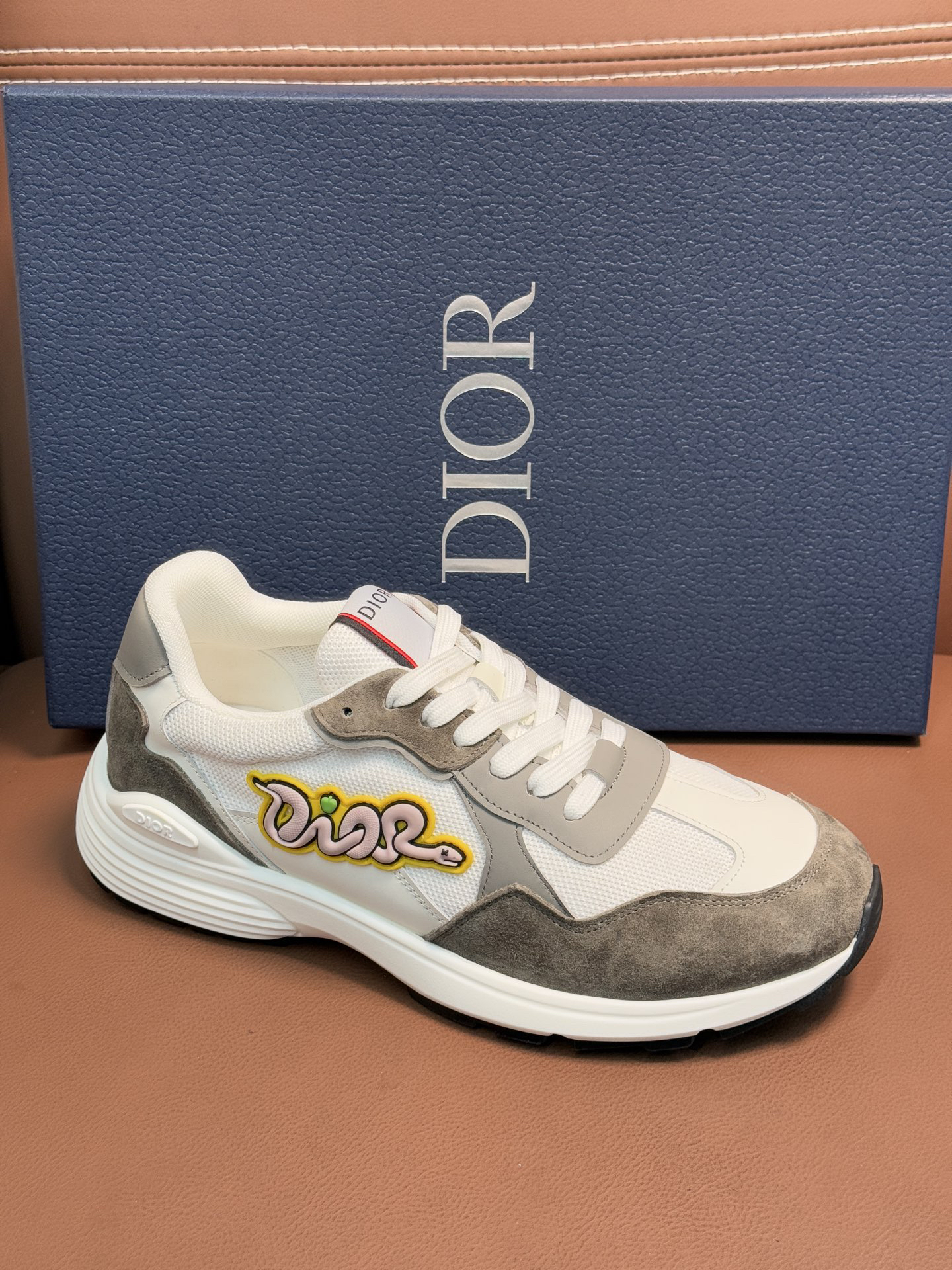 ディオール「Dior」x KAWS スネークイヤー コレクション B35 NXXT メンズ スニーカー