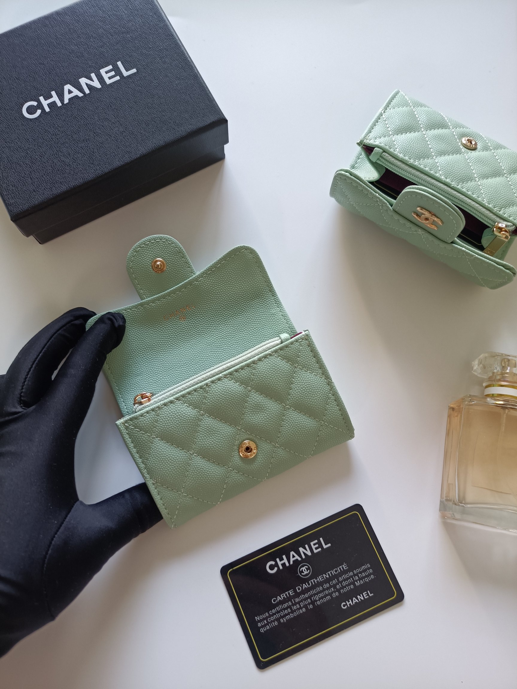 シャネル「Chanel」シャネル クラシック ジップ カードホルダー / コインケース