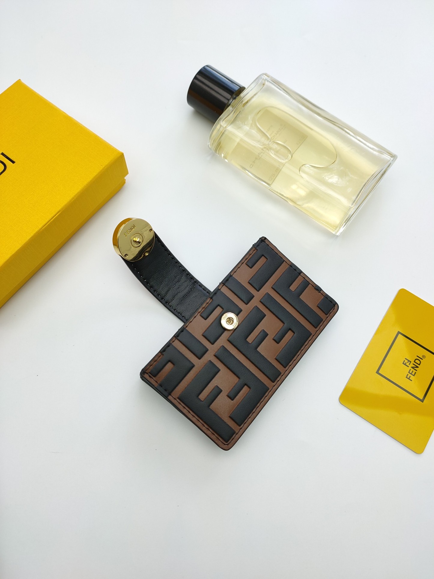 フェンディ「Fendi」フェンディ F is Fendi カードケース / カードホルダー