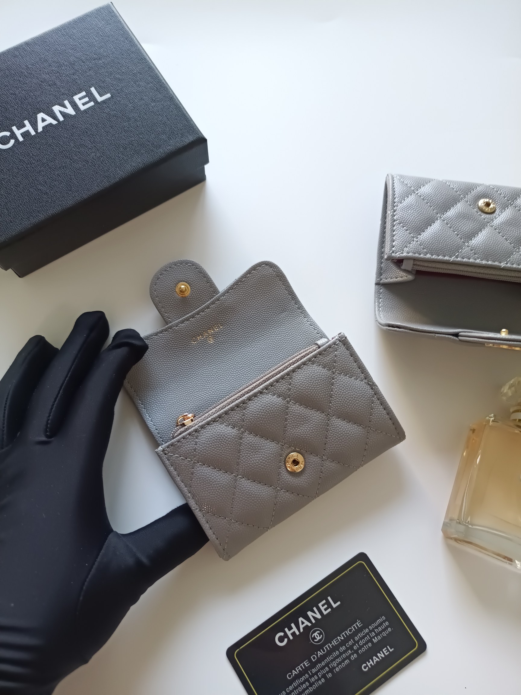 シャネル「Chanel」シャネル クラシック ジップ カードホルダー / コインケース