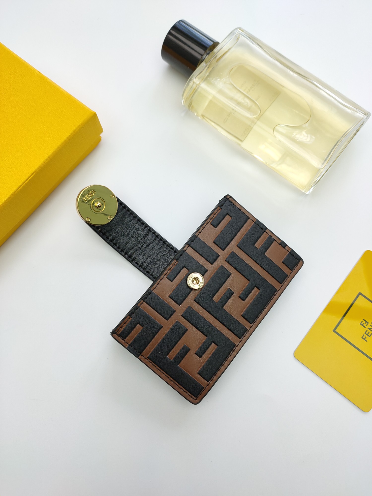 フェンディ「Fendi」フェンディ F is Fendi カードケース / カードホルダー