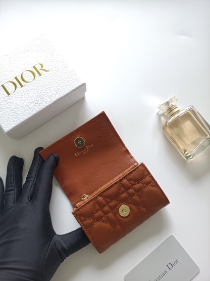 ディオール「Dior」ディオール 30 モンテーニュ グリシン ウォレット / コンパクトウォレット