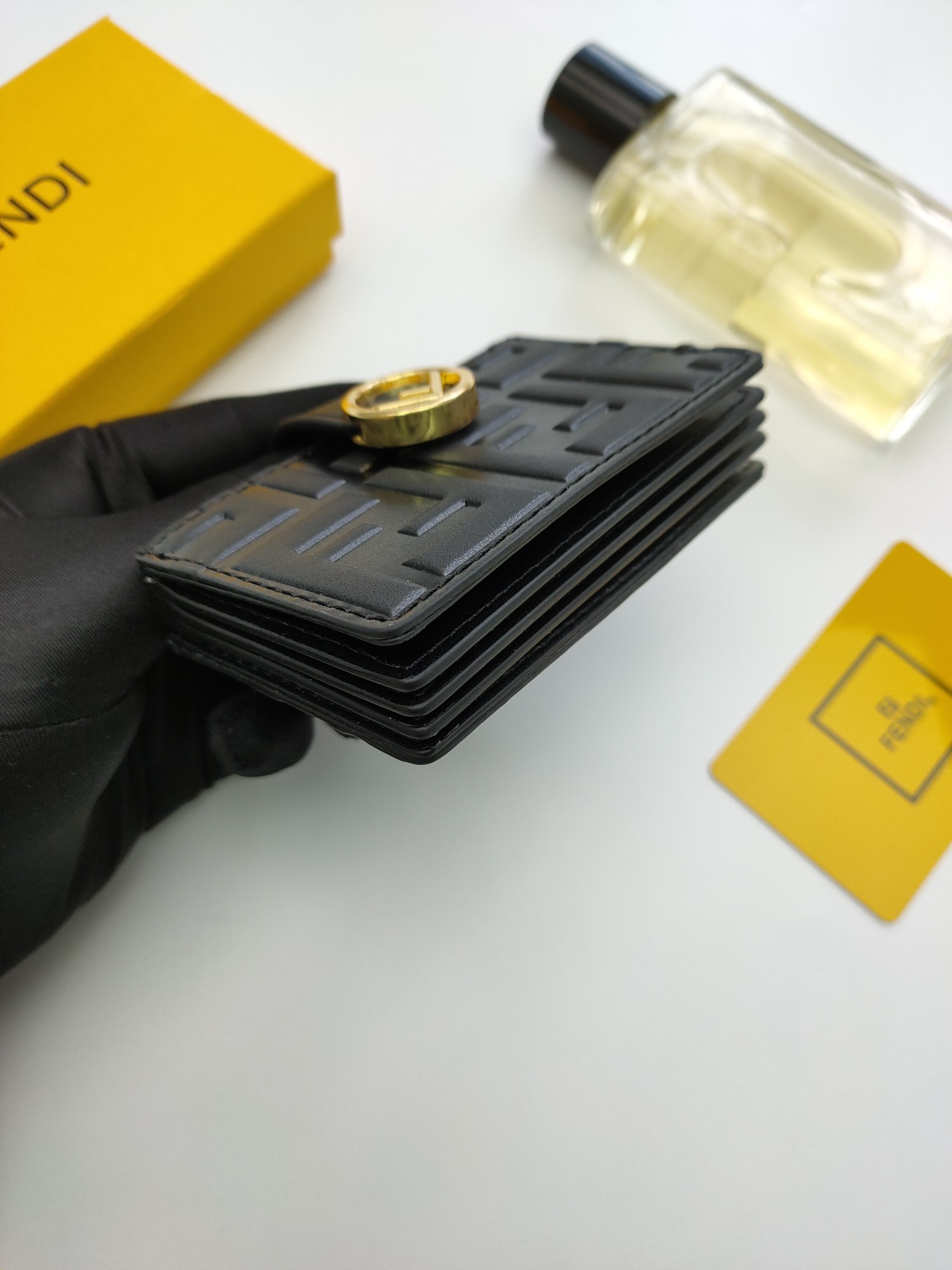 フェンディ「Fendi」フェンディ F is Fendi カードケース / カードホルダー