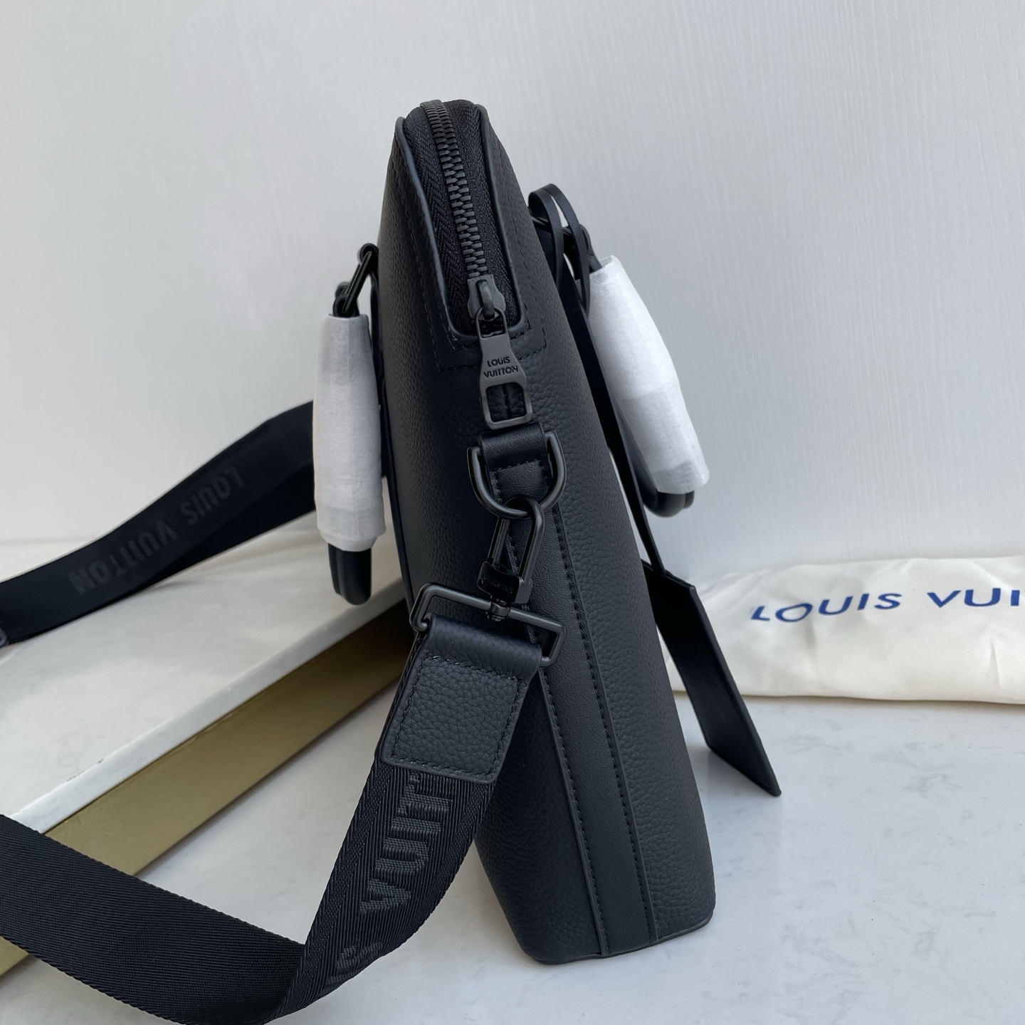 ルイ・ヴィトン「Louis Vuitton」ルイ・ヴィトン テイクオフ ブリーフケース M59159 / ビジネスバッグ