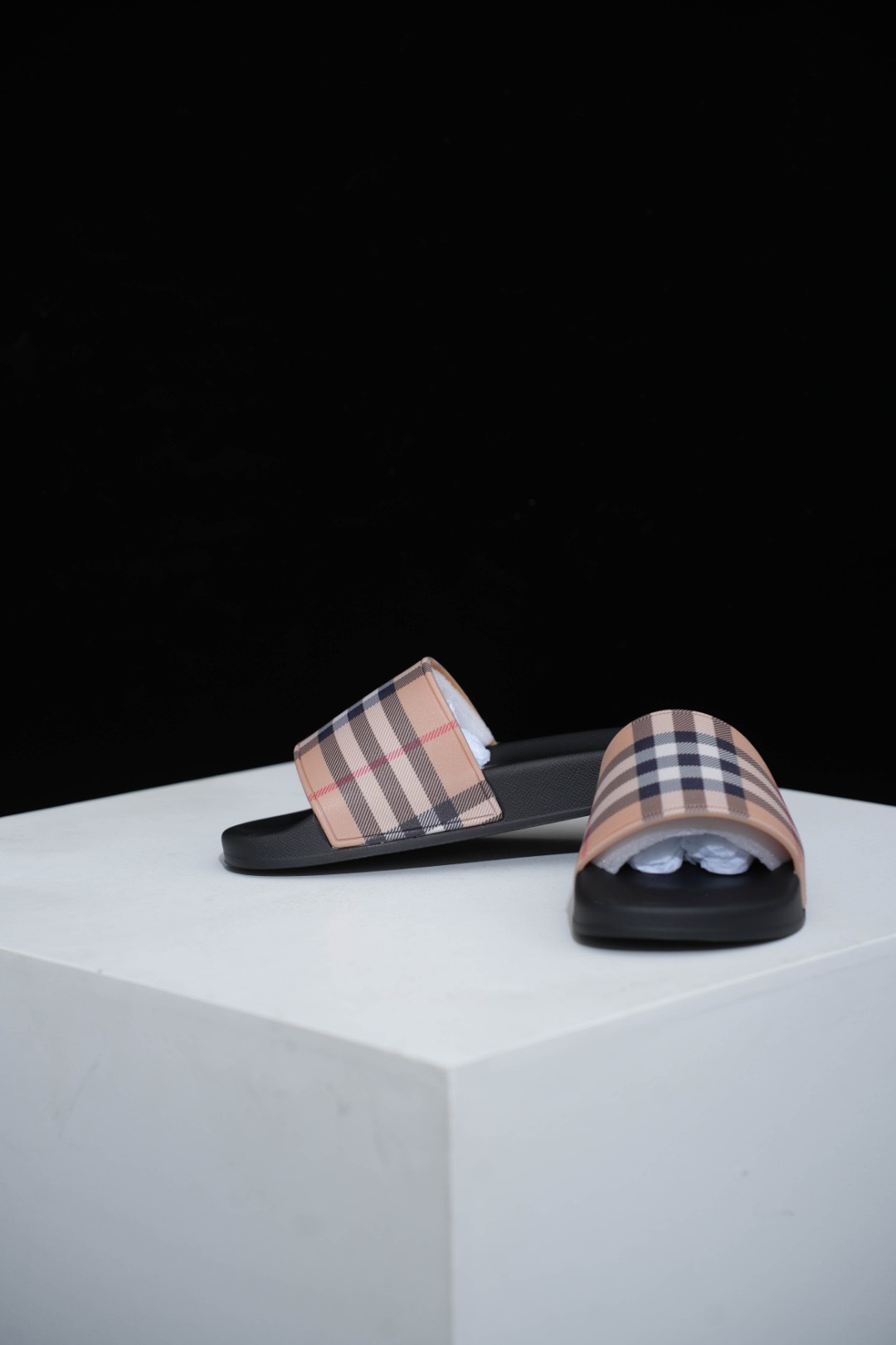 バーバリー「Burberry」バーバリー ヴィンテージ チェック スライドサンダル / ビーチサンダル