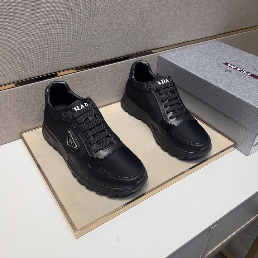 プラダ「Prada」プラダ プレミアムスニーカー (2026年春夏モデル) / レザースニーカー