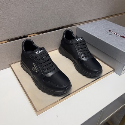 プラダ「Prada」プラダ プレミアムスニーカー (2026年春夏モデル) / レザースニーカー