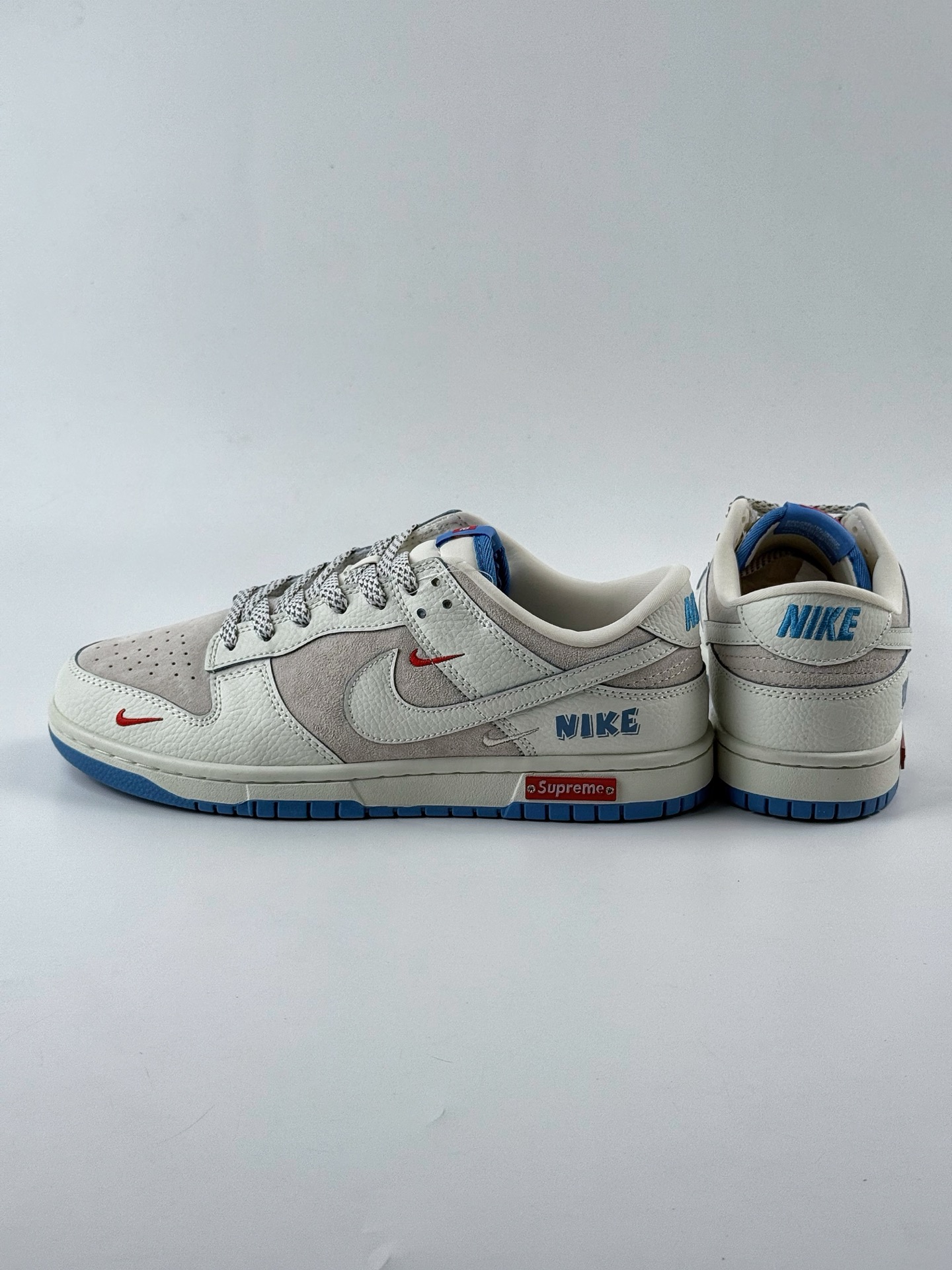 「コラボモデル」Supreme x Nike SB Dunk Low スニーカー