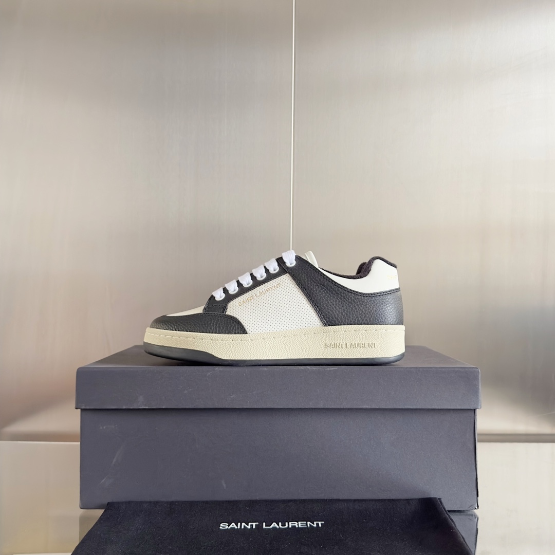 サンローラン「Saint Laurent」 SL61 ローバーカット レースアップスニーカー ブラック＆ホワイト