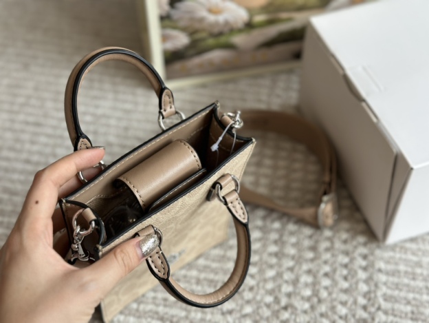 コーチ「Coach」Cally 琴譜包 ショルダーバッグ