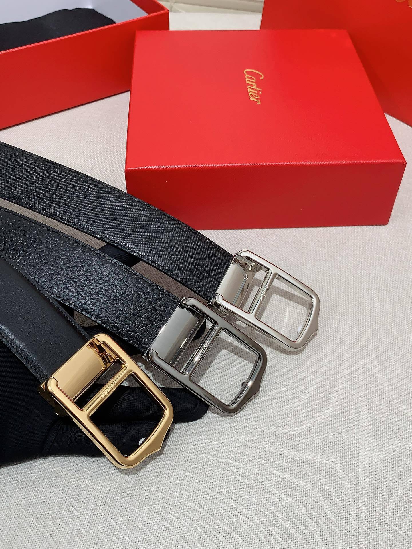 カルティエ「Cartier」バックル C ベルト-ISETAN PRESTIGE CURATED