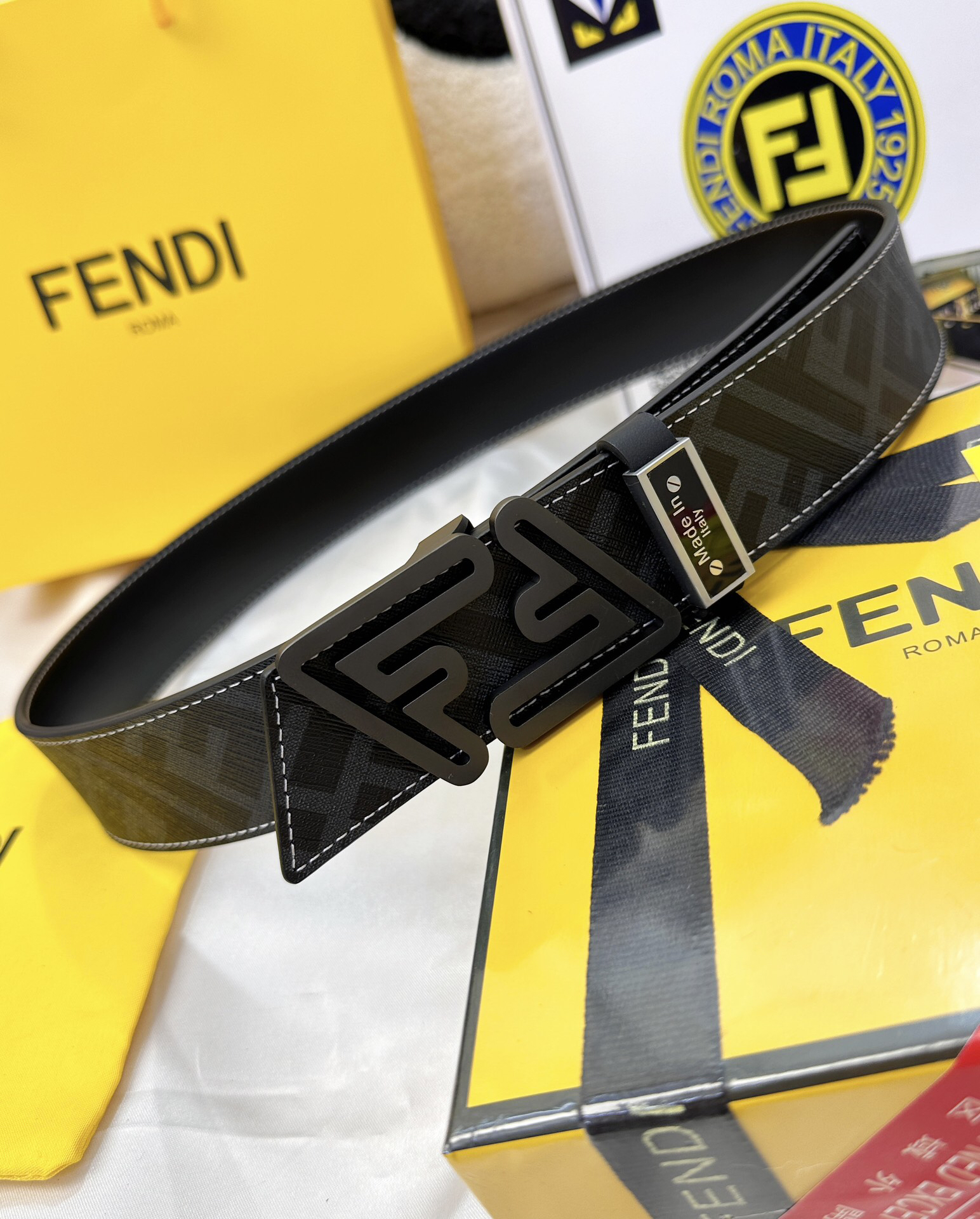 フェンディ「Fendi」FFベルト - リバーシブル フックベルト