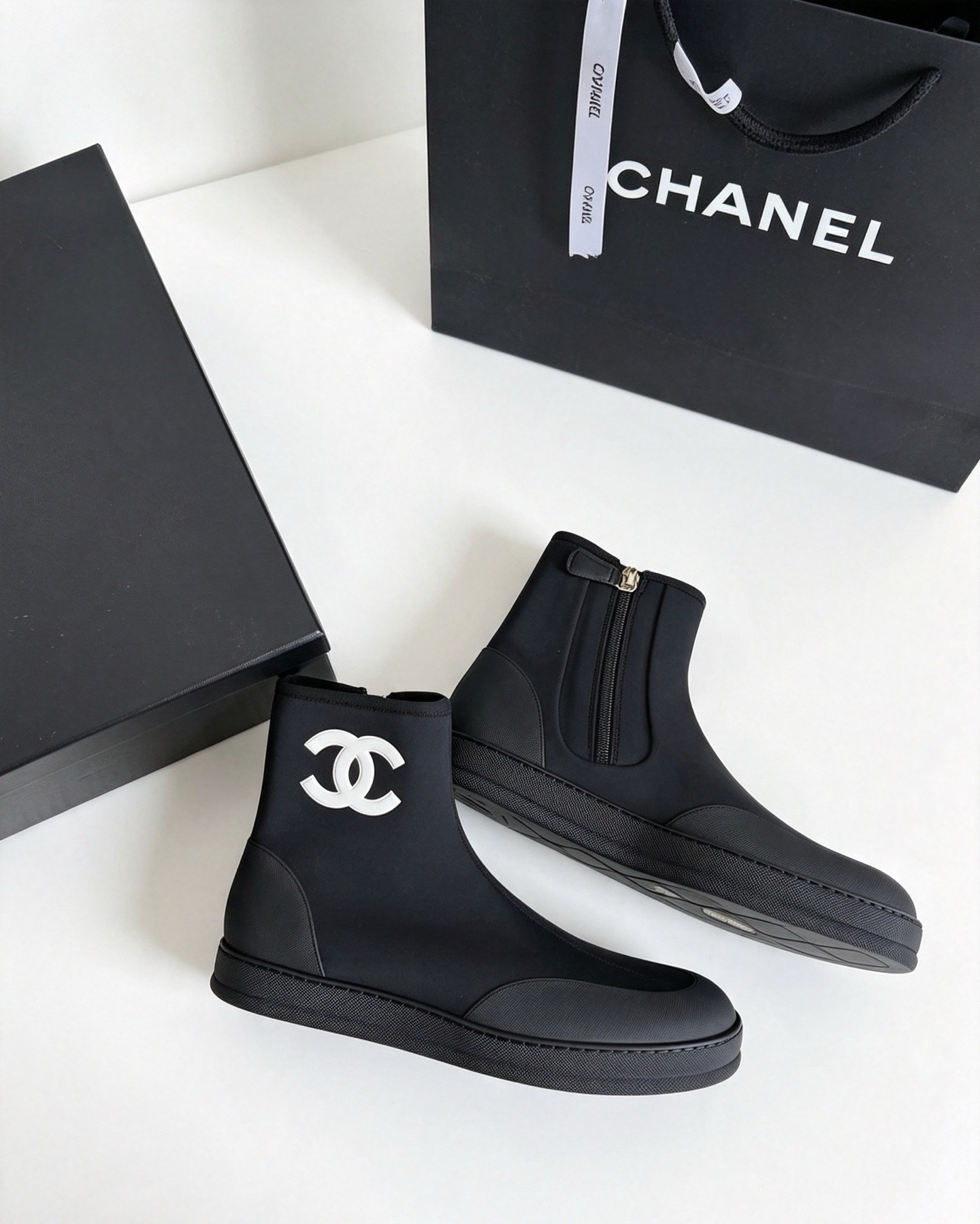 シャネル「Chanel」シャネル スニーカーブーツ / ショートブーツ