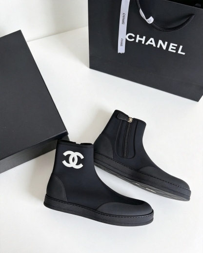 シャネル「Chanel」シャネル スニーカーブーツ / ショートブーツ