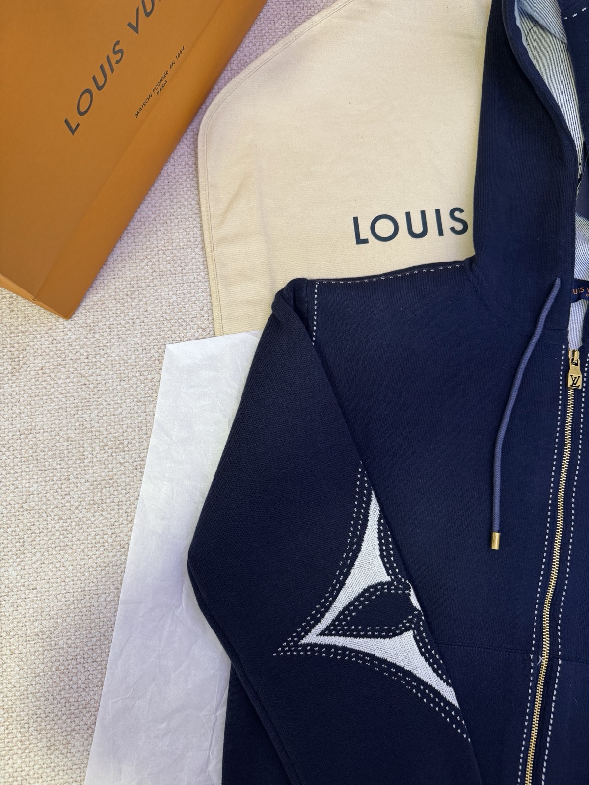 ルイ・ヴィトン「Louis Vuitton」ルイ・ヴィトン モノグラム・フロッキー ジップアップパーカー / アウター