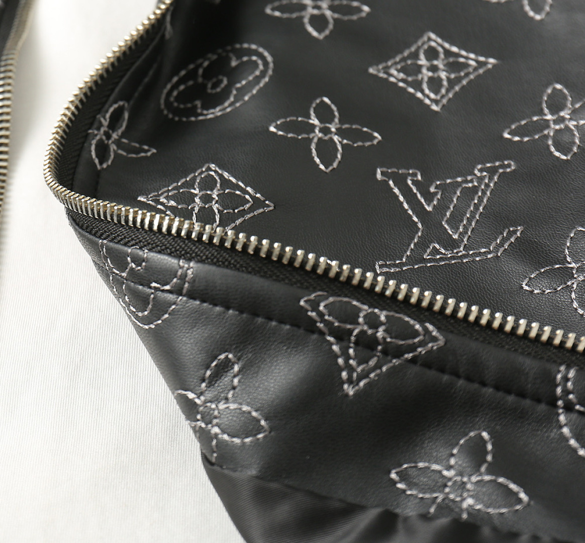 ルイ・ヴィトン「Louis Vuitton」ルイ・ヴィトン 2026年秋冬 メンズ ジャケット / アウター