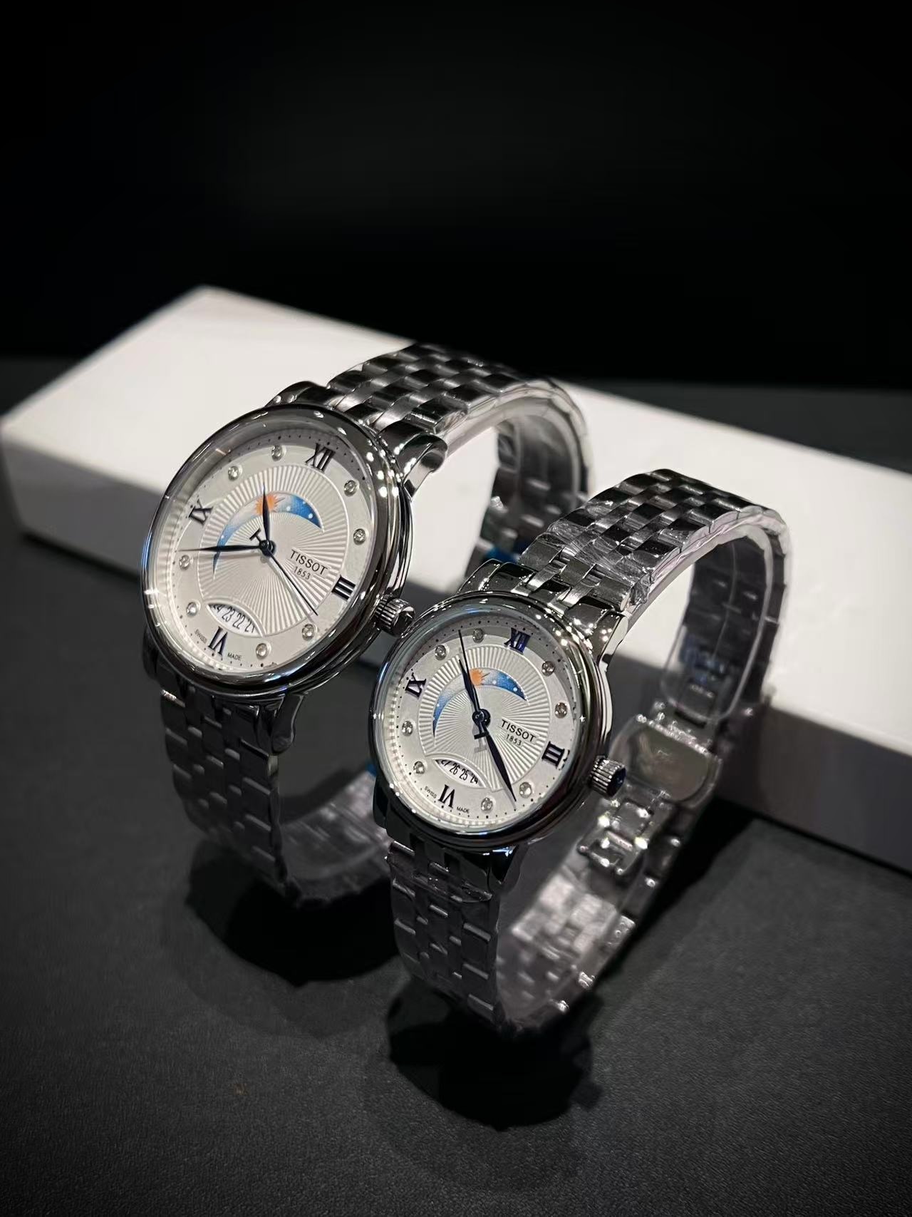 Tissot ティソ デジール ムーンフェイズ ローマ数字 / レディース＆メンズ クォーツ腕時計