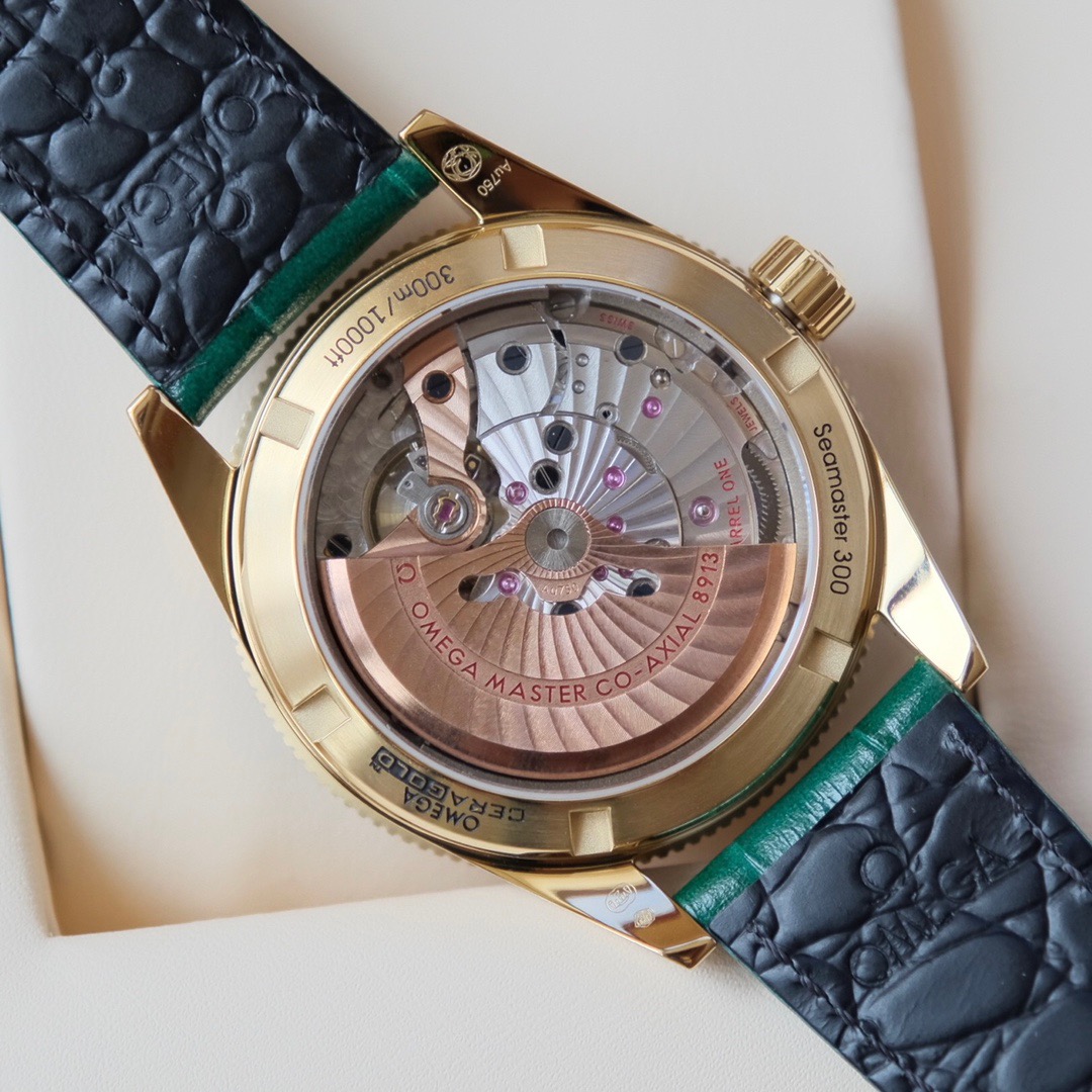 オメガ「Omega」Seamaster 300M マスター クロノメーター 41mm プラチナケース＆クロコダイルストラップ メンズ腕時計