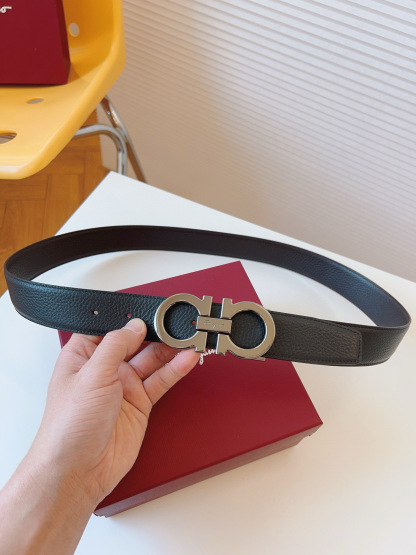 フェラガモ「Ferragamo」リバーシブルベルト