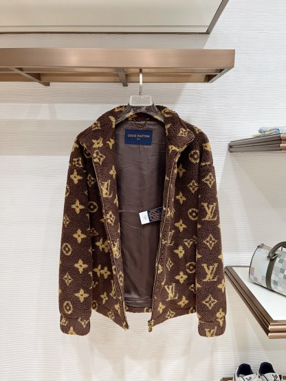 ルイ・ヴィトン「Louis Vuitton」ルイ・ヴィトン モノグラム シアリング ブルゾン / メンズ アウター