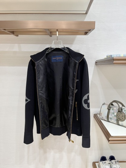 ルイ・ヴィトン「Louis Vuitton」ルイ・ヴィトン モノグラム ニット スタンドカラージャケット / メンズアウター