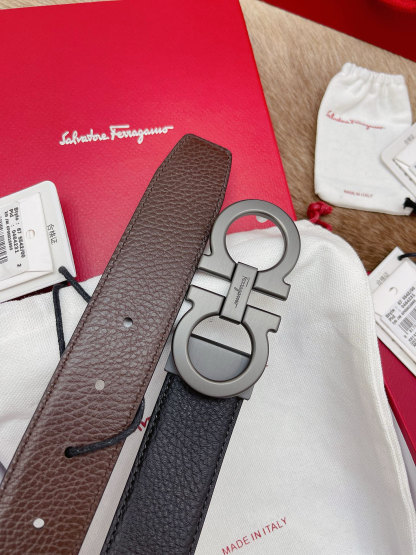 フェラガモ「Ferragamo」リバーシブルベルト