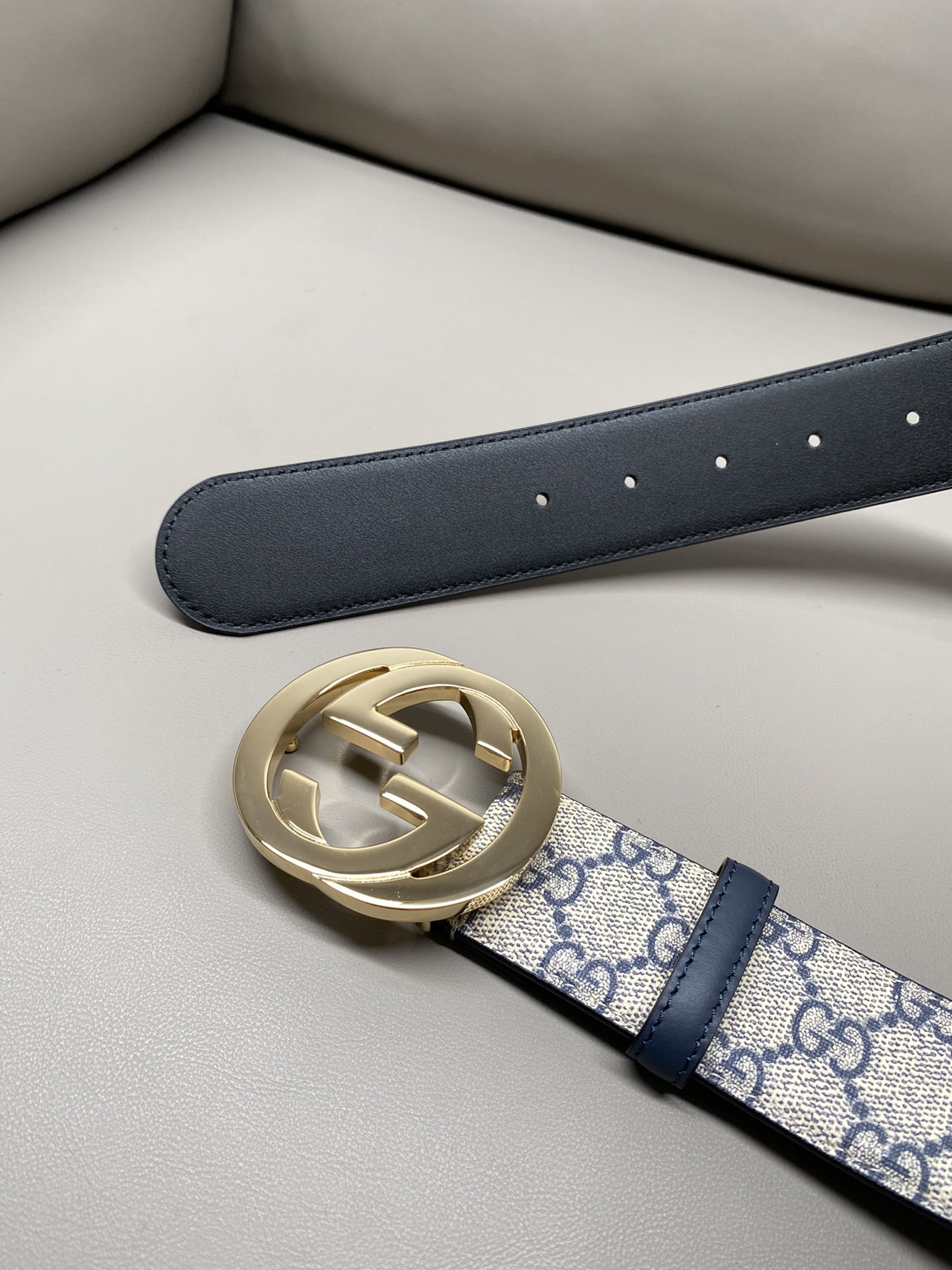 グッチ「Gucci」インターロッキングG バックル付き ワイドベルト