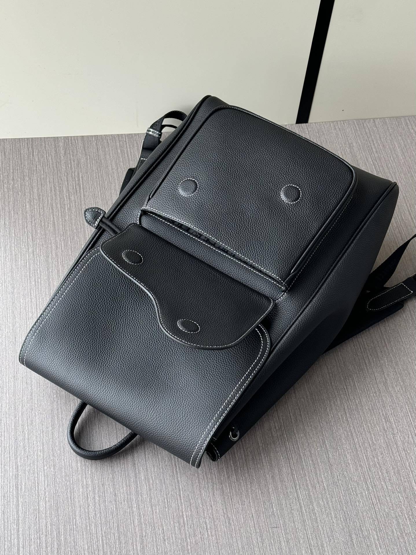 ディオール「Dior」B44 BLADE バックパック