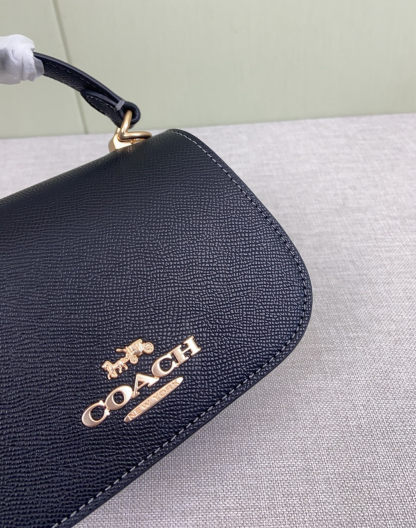 コーチ「Coach」 Lysa レザー ショルダーバッグ