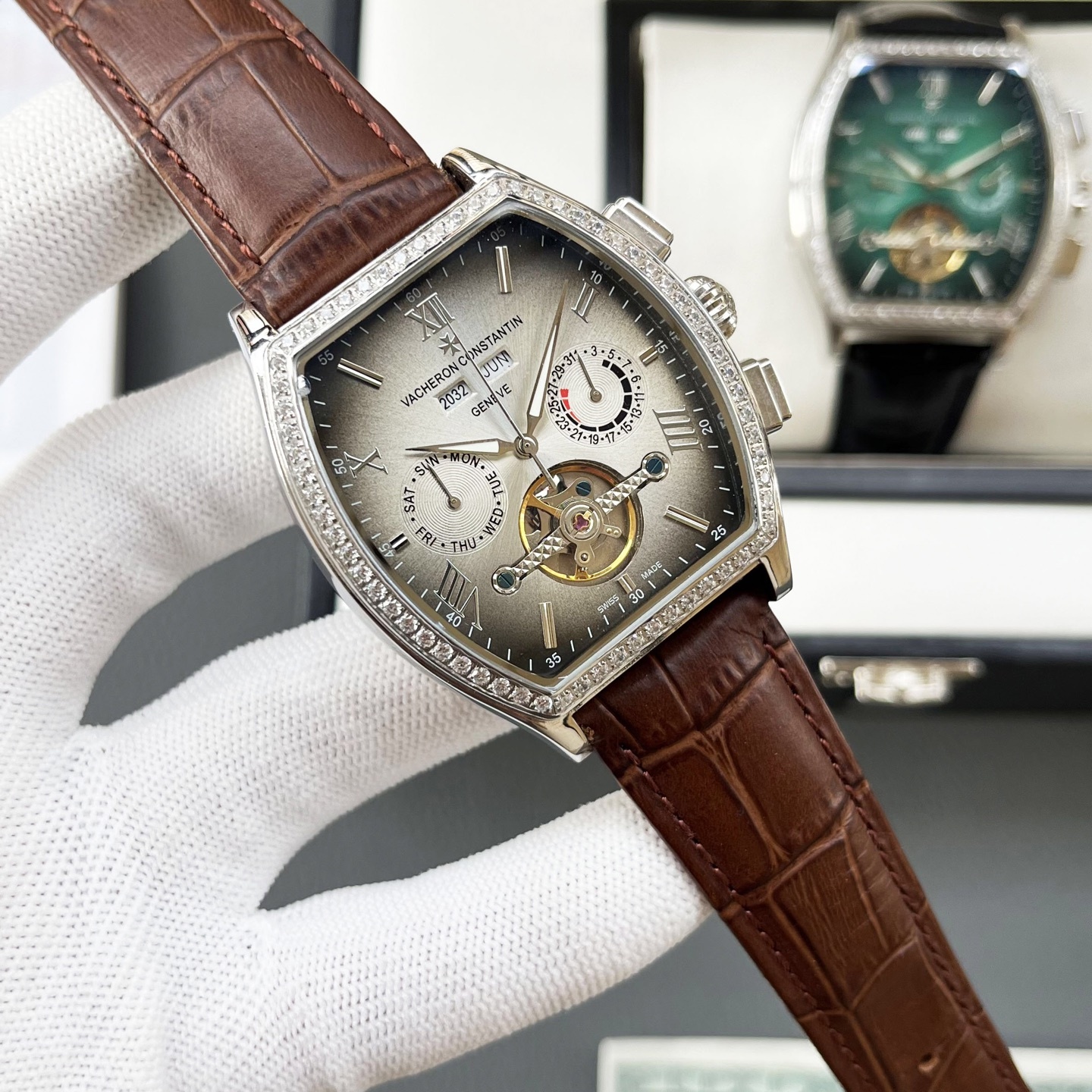 ヴァシュロン・コンスタンタン［Vacheron Constantin］パトリモニー ウルトラシン シンプルハンズ メンズウォッチ42MM