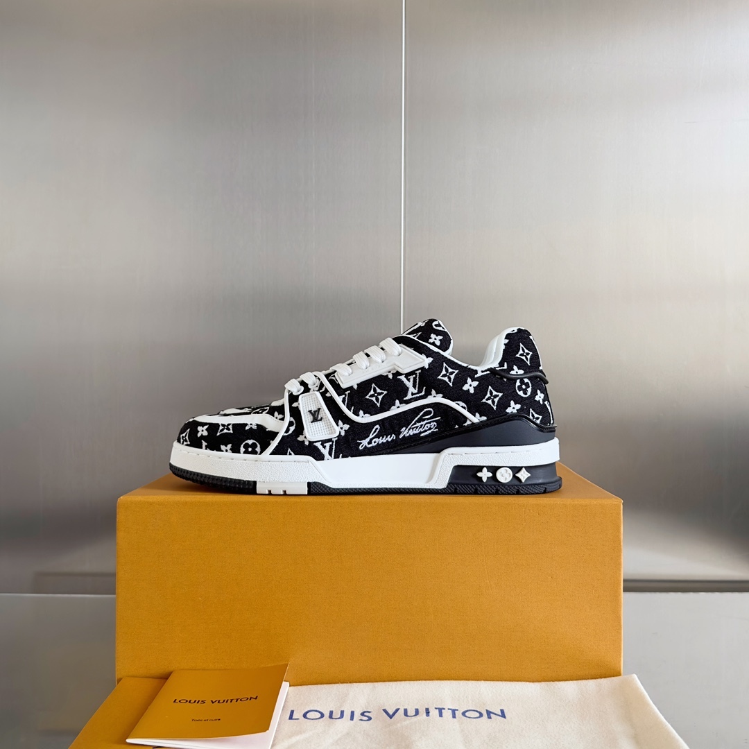 ルイ・ヴィトン LV トレーナー スニーカー「Trainer」 – ISETAN