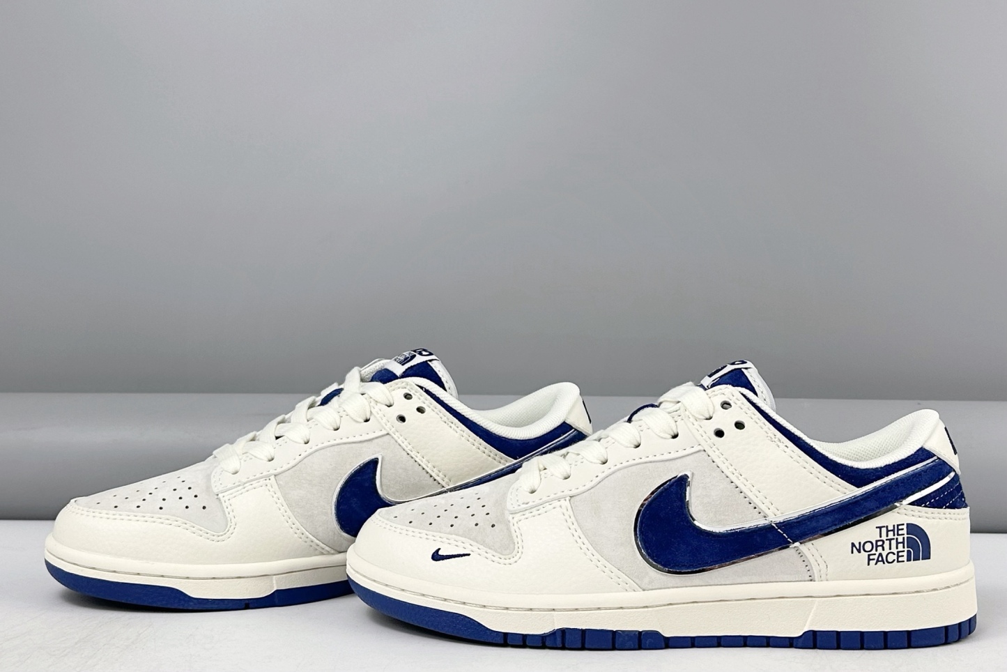 ナイキ「Nike」ク ロー カジュアルスニーカー