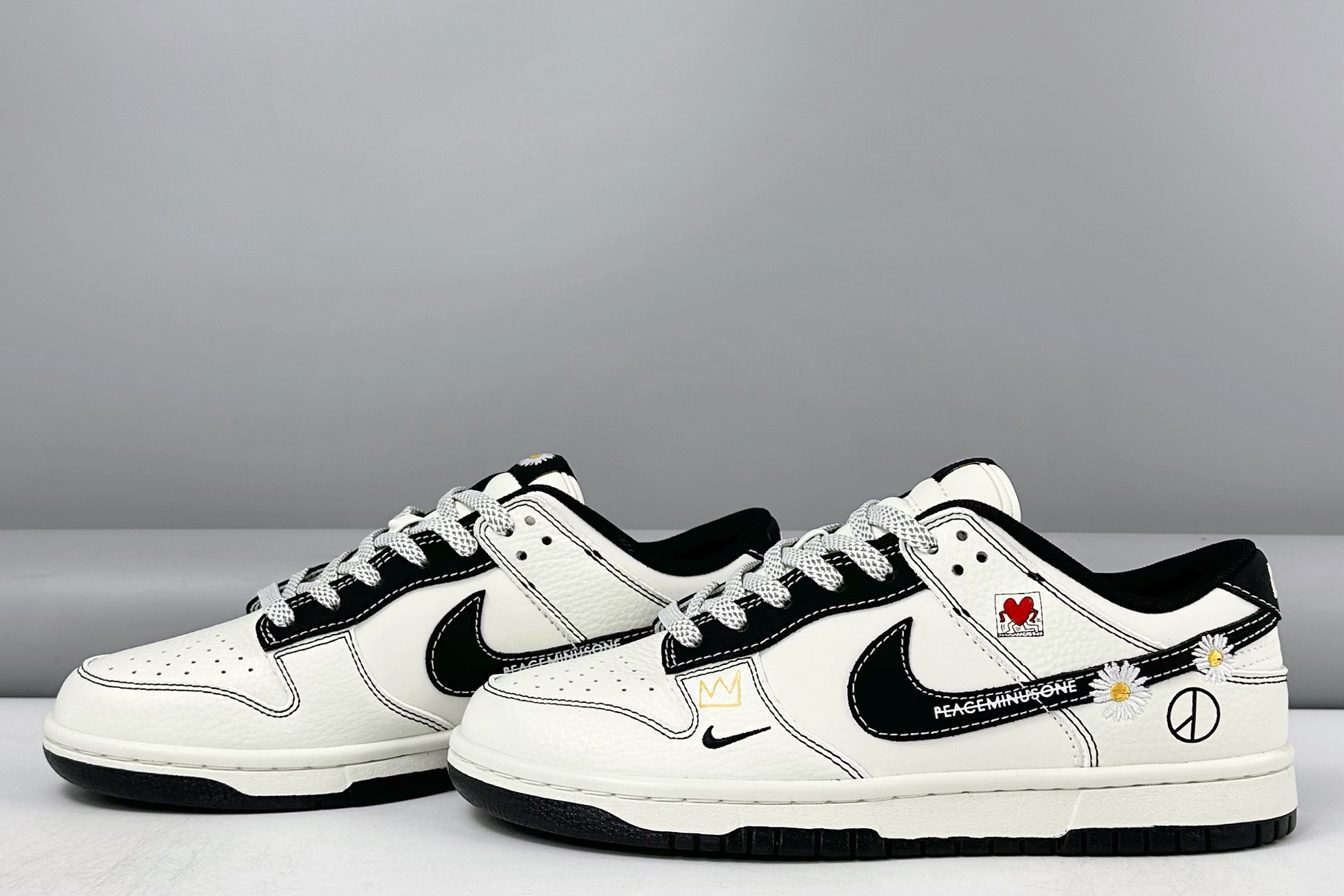ナイキ「Nike」ク ロー カジュアルスニーカー