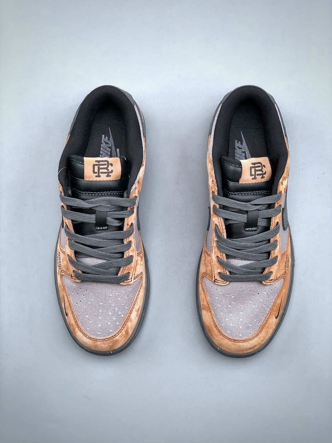 「コラボモデル」The North Face x Nike  SB Dunk Low 'Grey Brown Black' スモールスウッシュ スニーカー