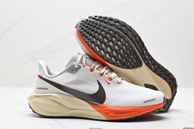 ナイキ「Nike」ク ロー カジュアルスニーカー