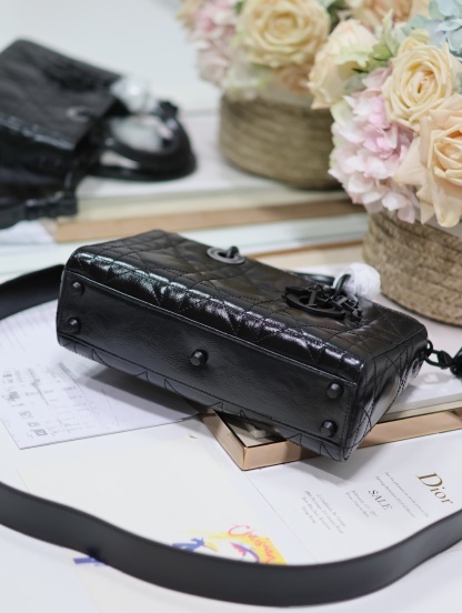 ディオール「Dior」スモール レディ ディオール マイABCDIOR ハンドバッグ ブラック クラッシュドレザー マキシカナージュ