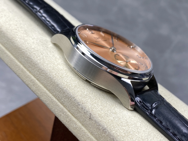 アイダブリューシー［IWC］ポルトガル自動小三針腕時計40MM