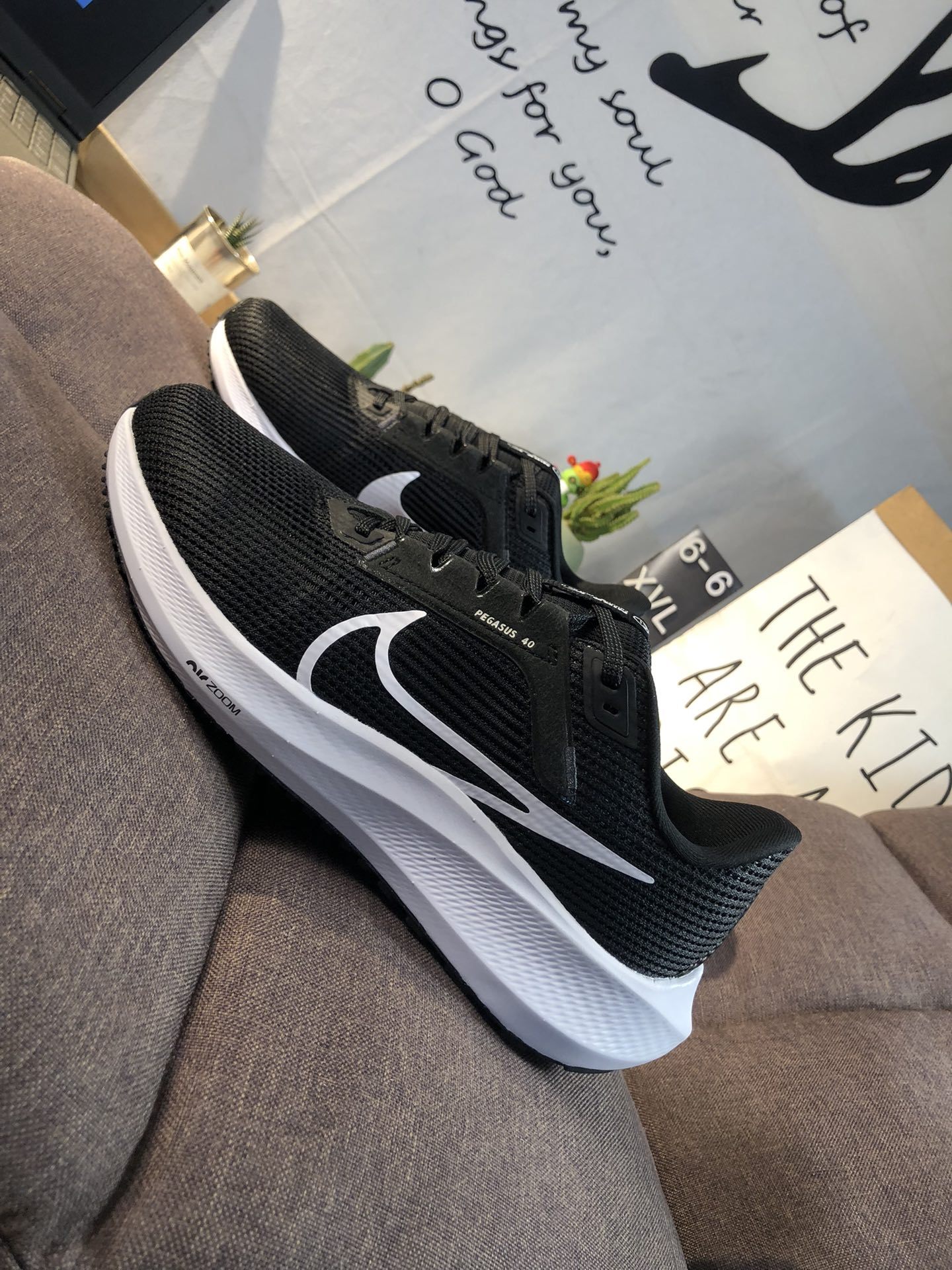 ナイキ「Nike」ク ロー カジュアルスニーカー