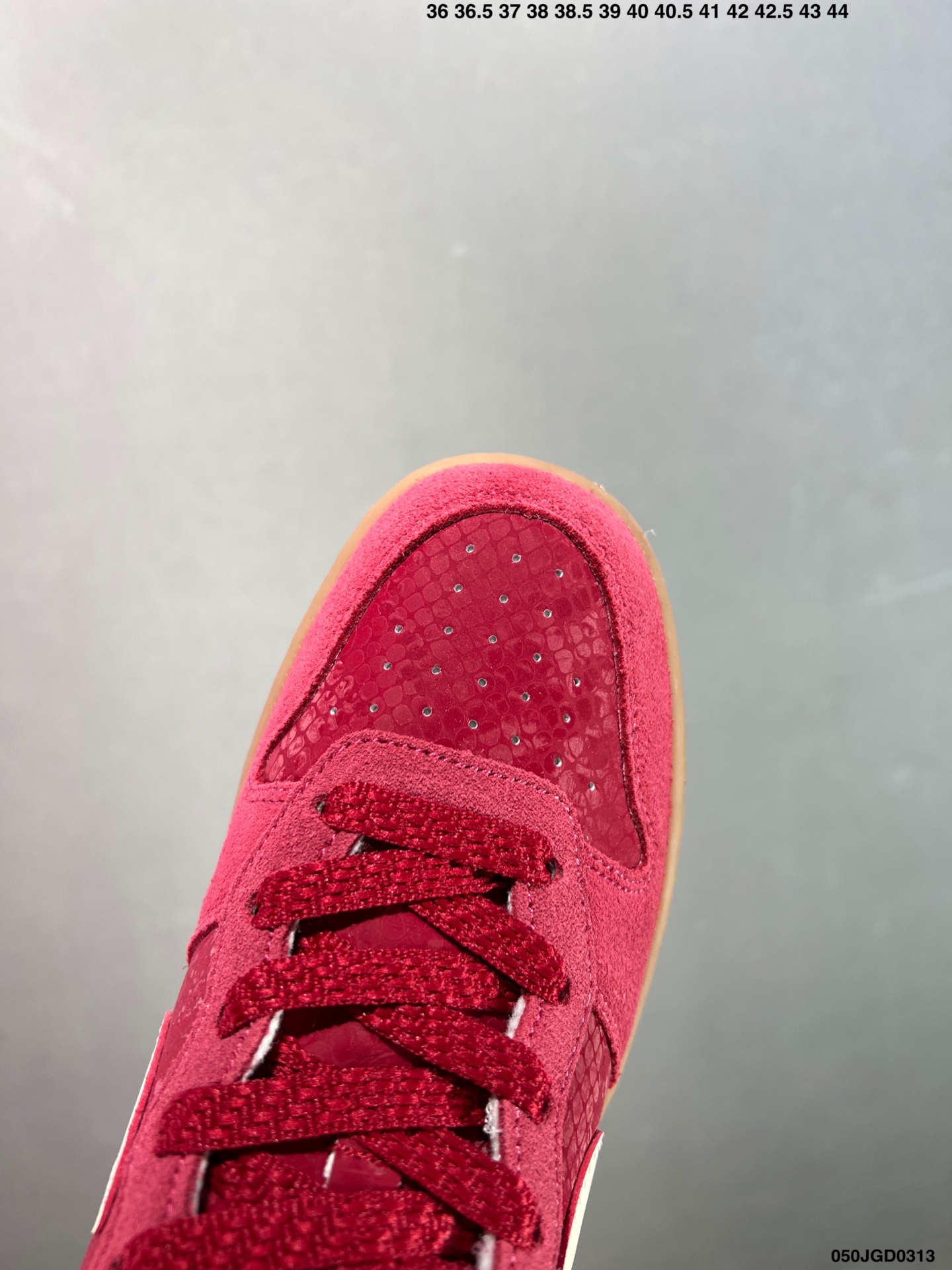 ナイキ「Nike」ク ロー カジュアルスニーカー