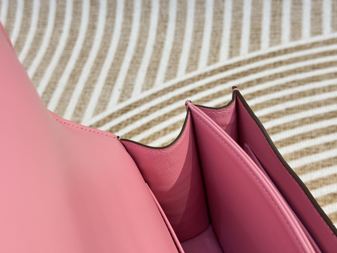 エルメス「Hermès」ミニ・コンスタンス「MINI CONSTANCE」