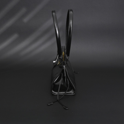 プラダ「Prada」ソフトラックス ミディアム ロングハンドル トートバッグ