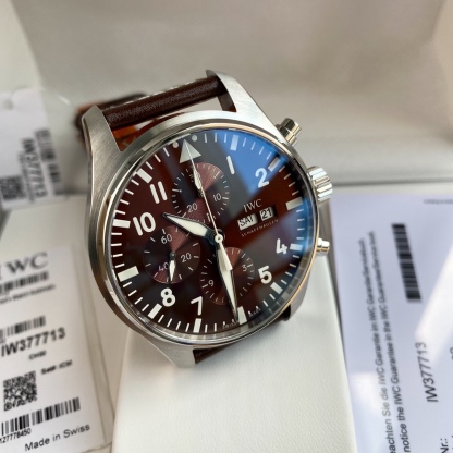IWC パイロットウォッチ クロノグラフ 43mm「3色」
