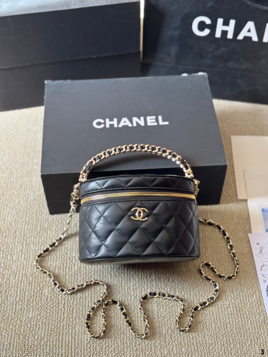 シャネル「Chanel」25c スモールスクエアバッグ 3色