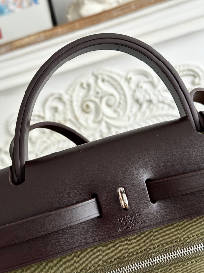 エルメス「Hermès」 Herbag 31 ショルダーバッグ